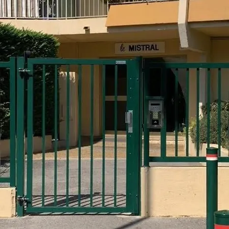 Apartment Parking Prive - 10min - Proche Aeroport *